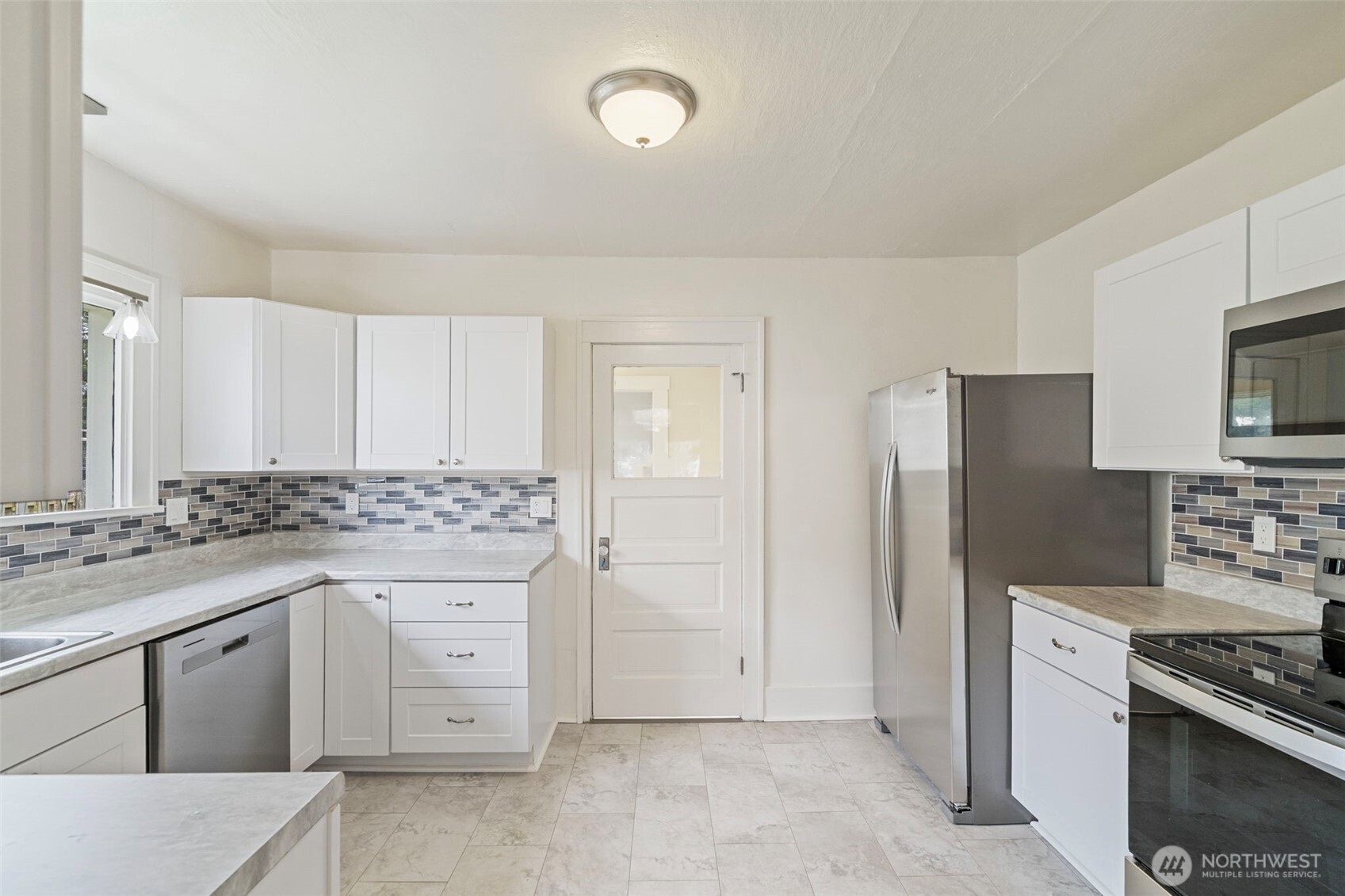 3102 Aberdeen Avenue , Hoquiam, WA 98550-4209