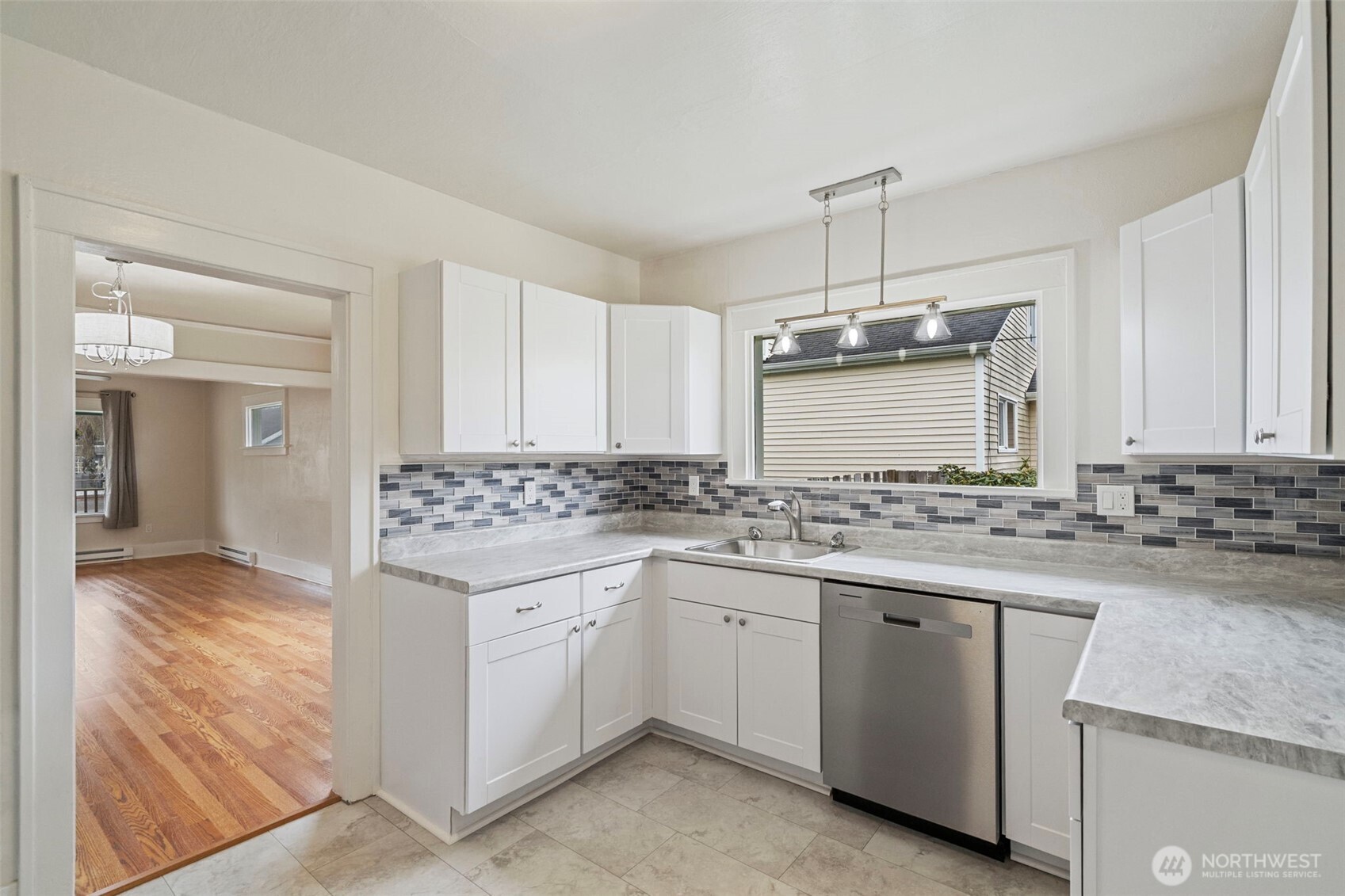 3102 Aberdeen Avenue , Hoquiam, WA 98550-4209