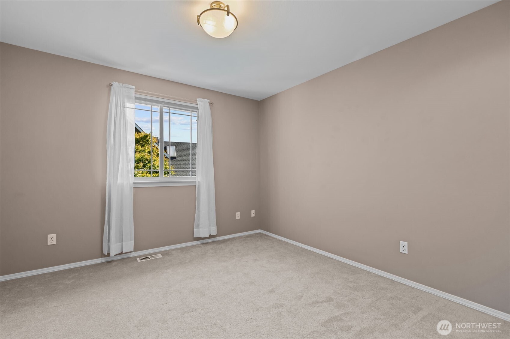102 Stone Ridge Drive , Snohomish, WA 98290