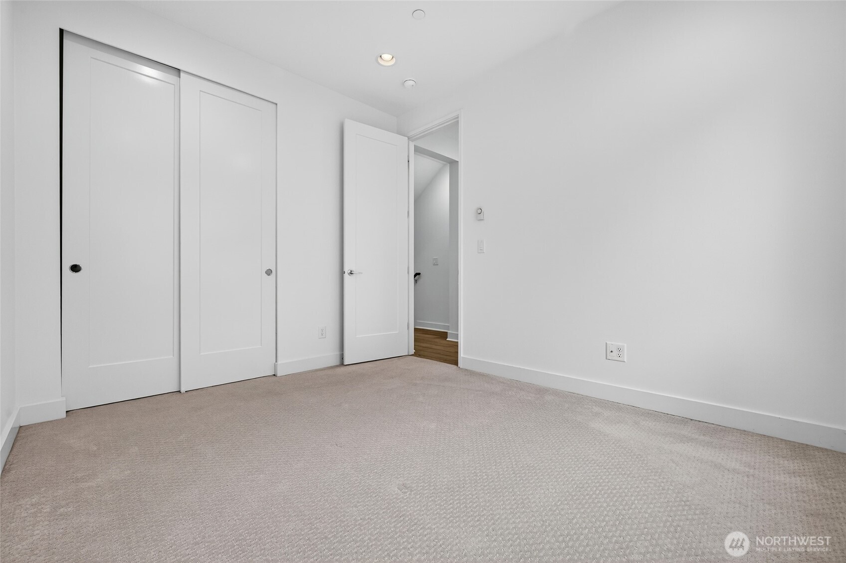 11521 117th Lane NE #2, Kirkland, WA 98033