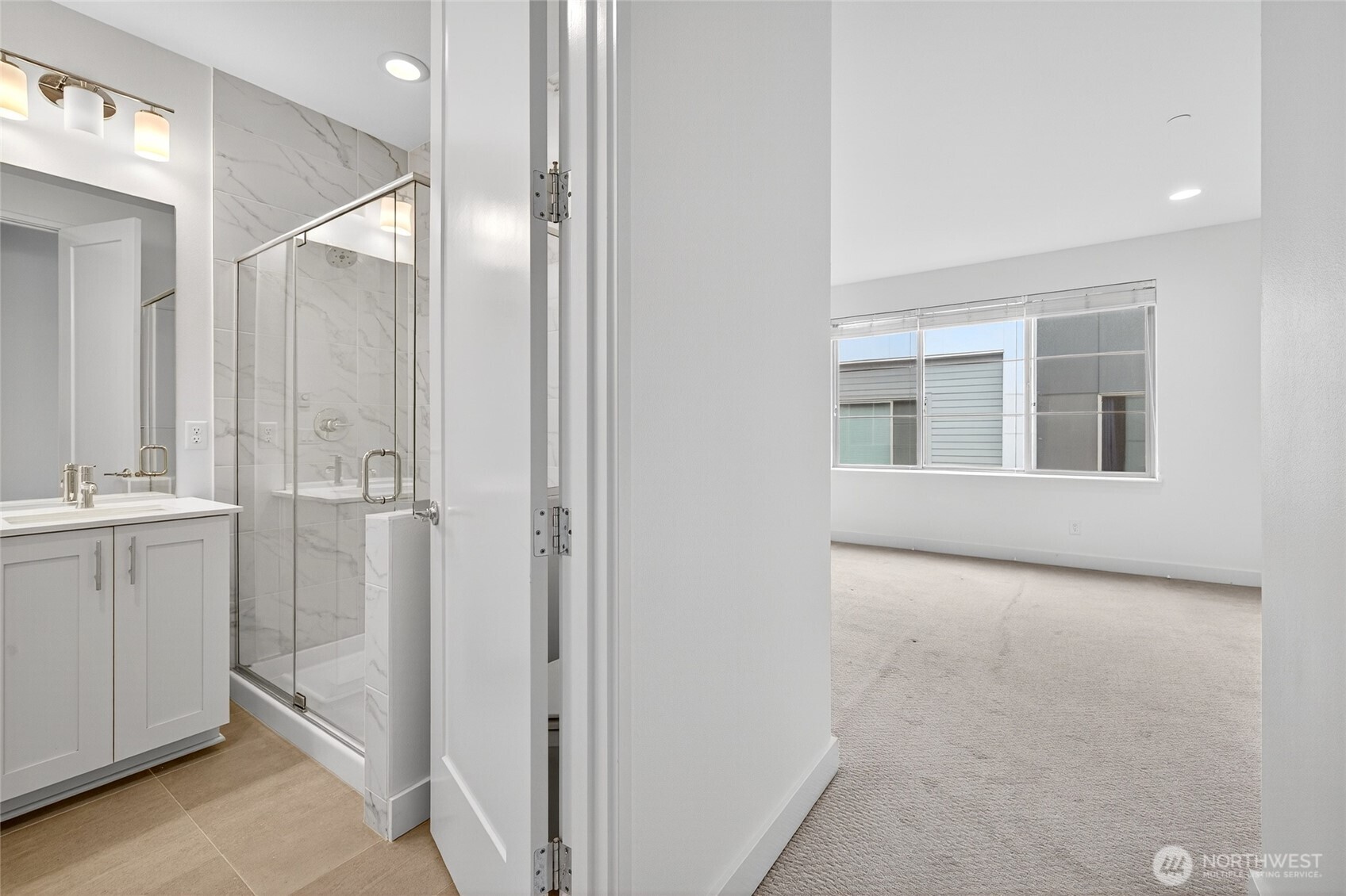 11521 117th Lane NE #2, Kirkland, WA 98033