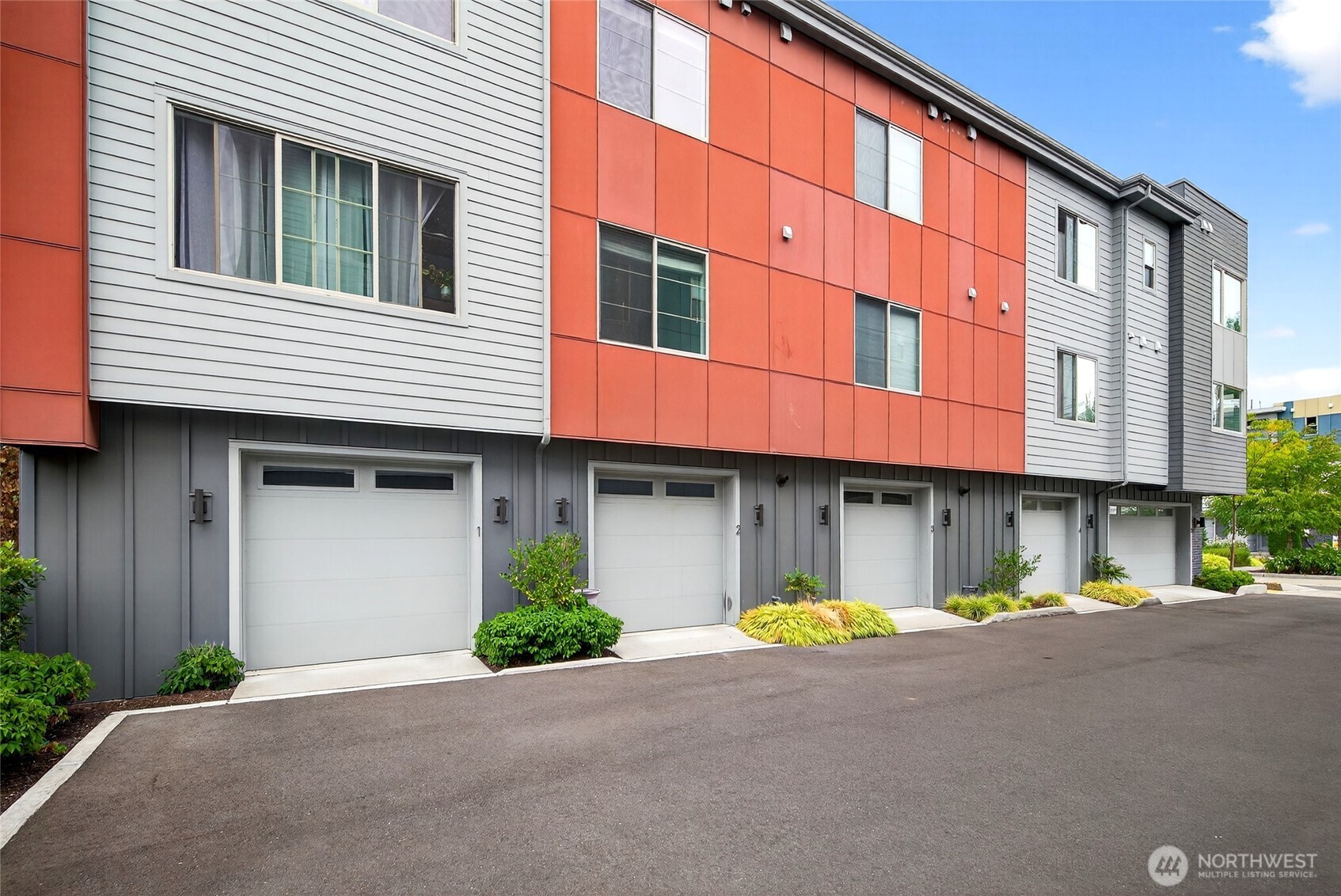 11521 117th Lane NE #2, Kirkland, WA 98033