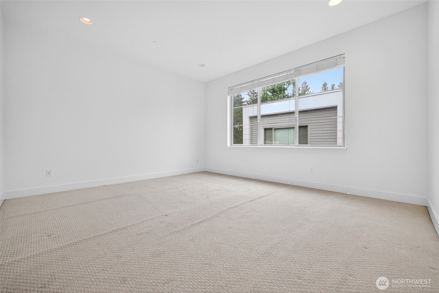 11521 117th Lane NE #2, Kirkland, WA 98033