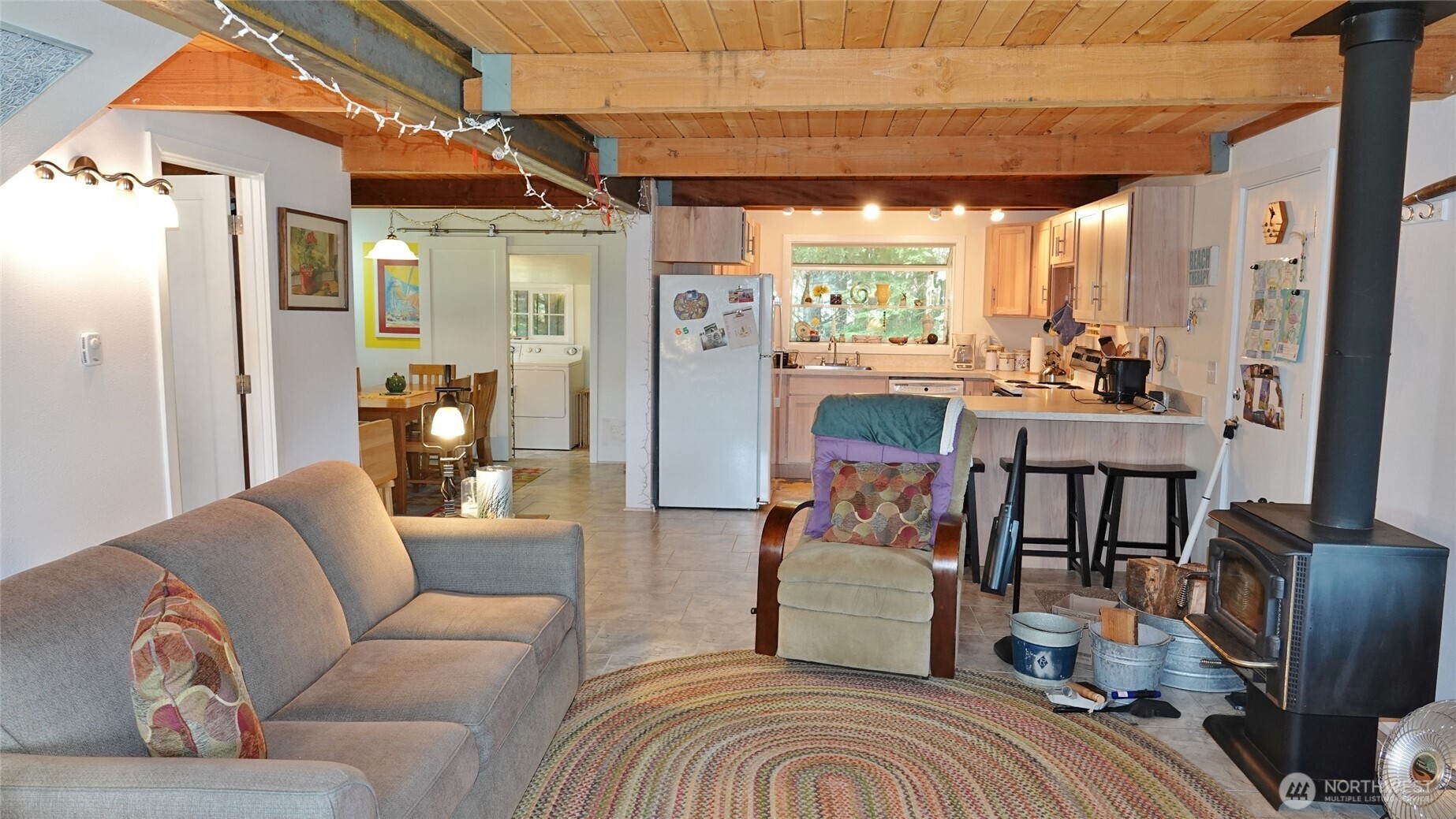 121 Oyehut Road , Hoquiam, WA 98550