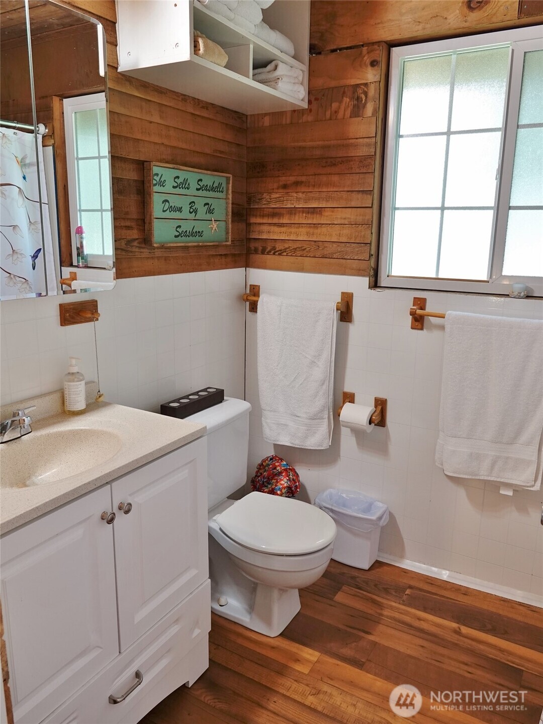 121 Oyehut Road , Hoquiam, WA 98550