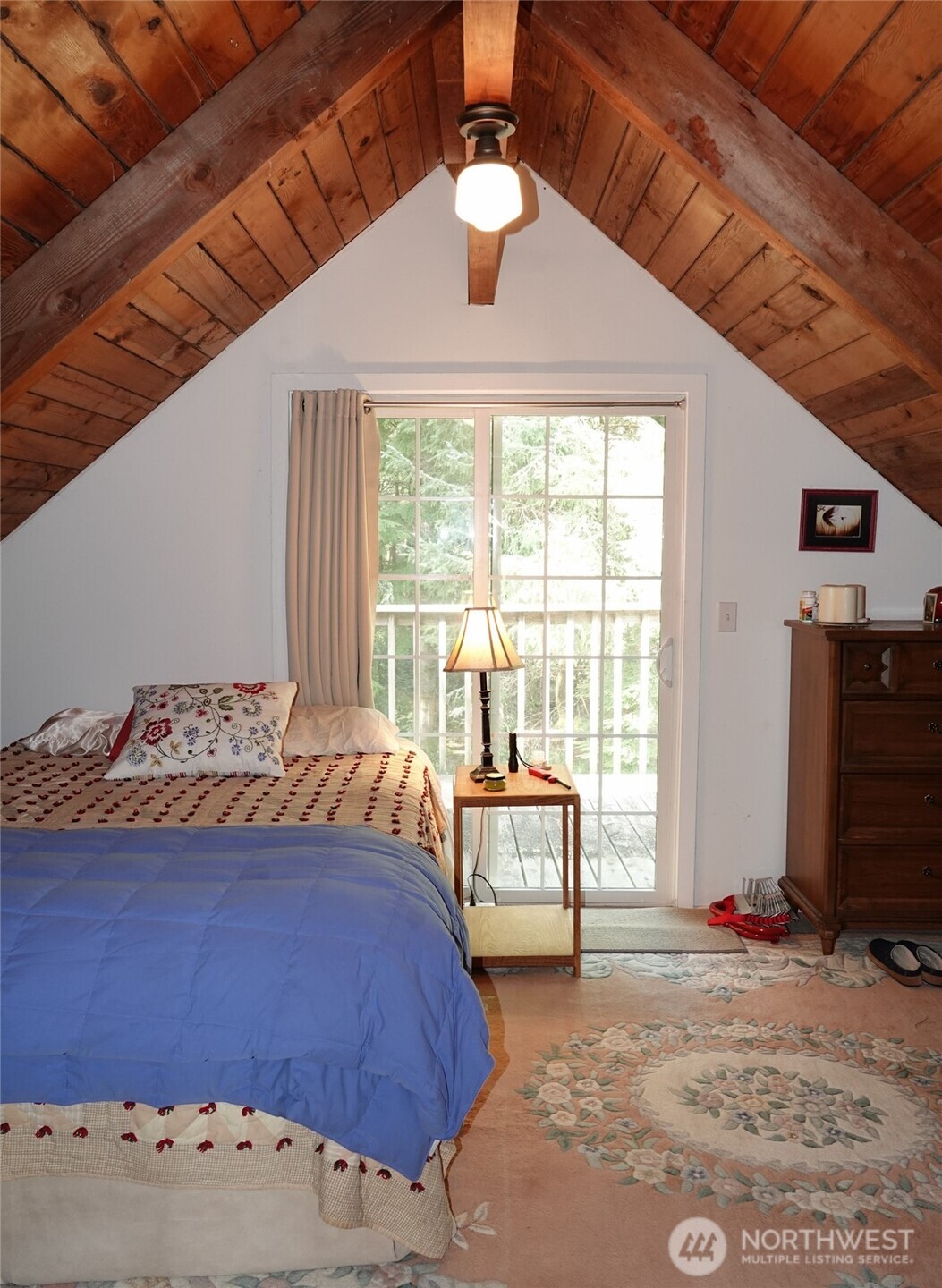 121 Oyehut Road , Hoquiam, WA 98550