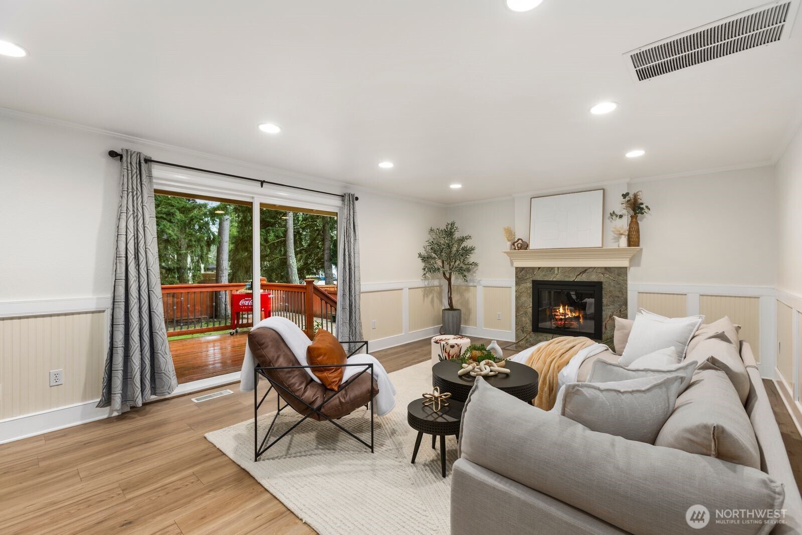 18505 NE 26th Street , Redmond, WA 98052