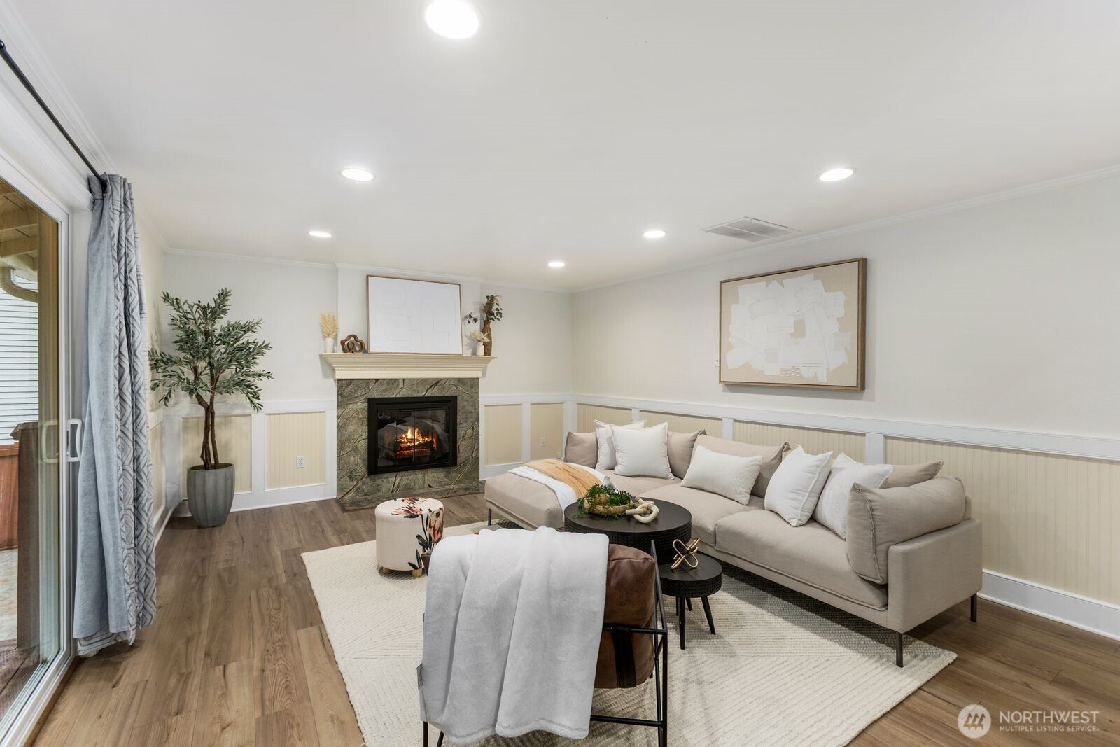 18505 NE 26th Street , Redmond, WA 98052