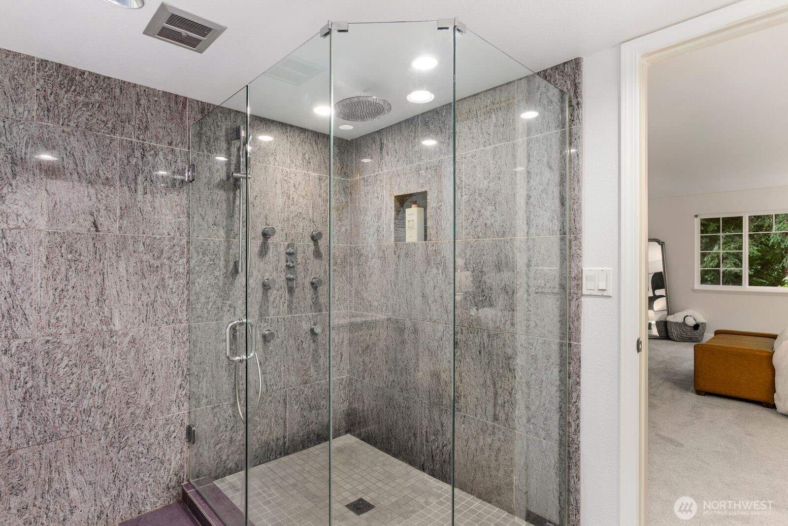 18505 NE 26th Street , Redmond, WA 98052