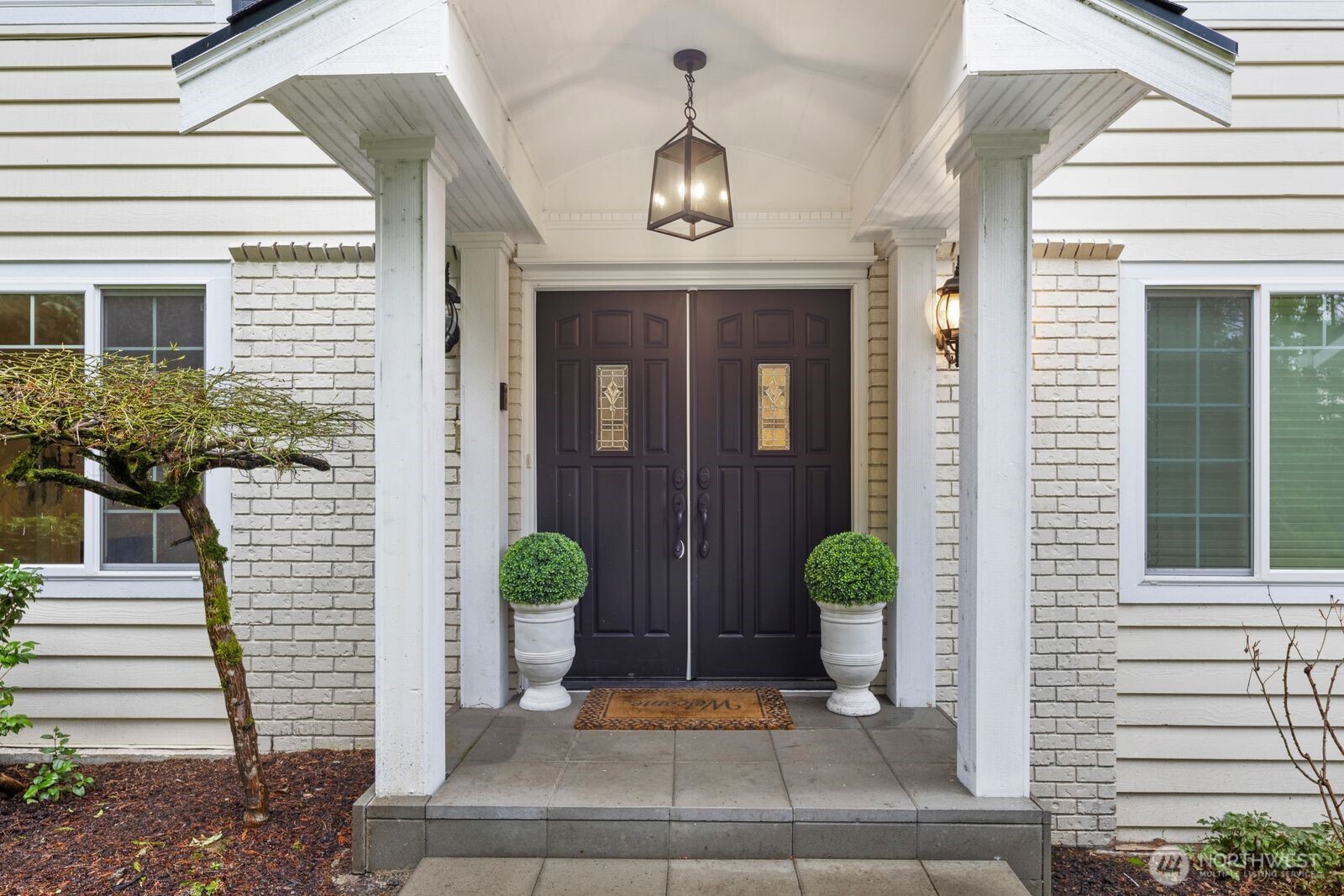 18505 NE 26th Street , Redmond, WA 98052