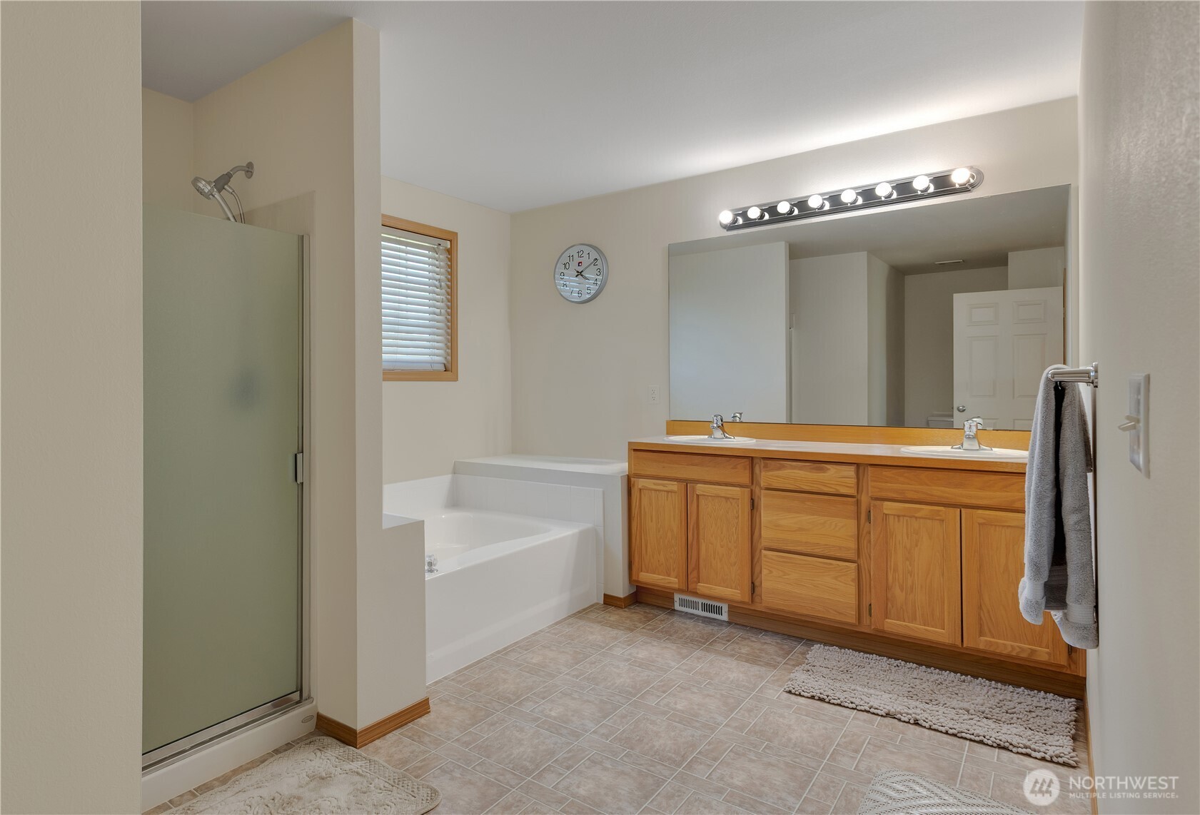 17422 90th Avenue E, Puyallup, WA 98375