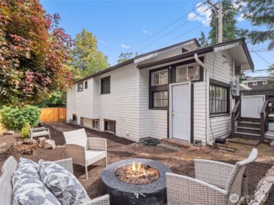 9701 Roosevelt Way NE, Seattle, WA 98115 - Photo 18