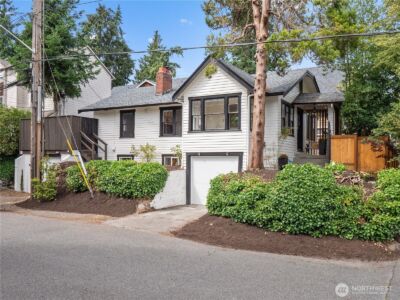 9701 Roosevelt Way NE, Seattle, WA 98115 - Photo 21