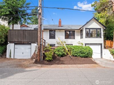 9701 Roosevelt Way NE, Seattle, WA 98115 - Photo 22