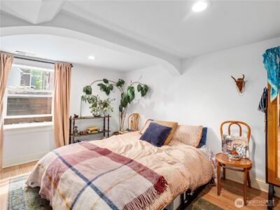 9701 Roosevelt Way NE, Seattle, WA 98115 - Photo 27