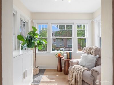 9701 Roosevelt Way NE, Seattle, WA 98115 - Photo 8