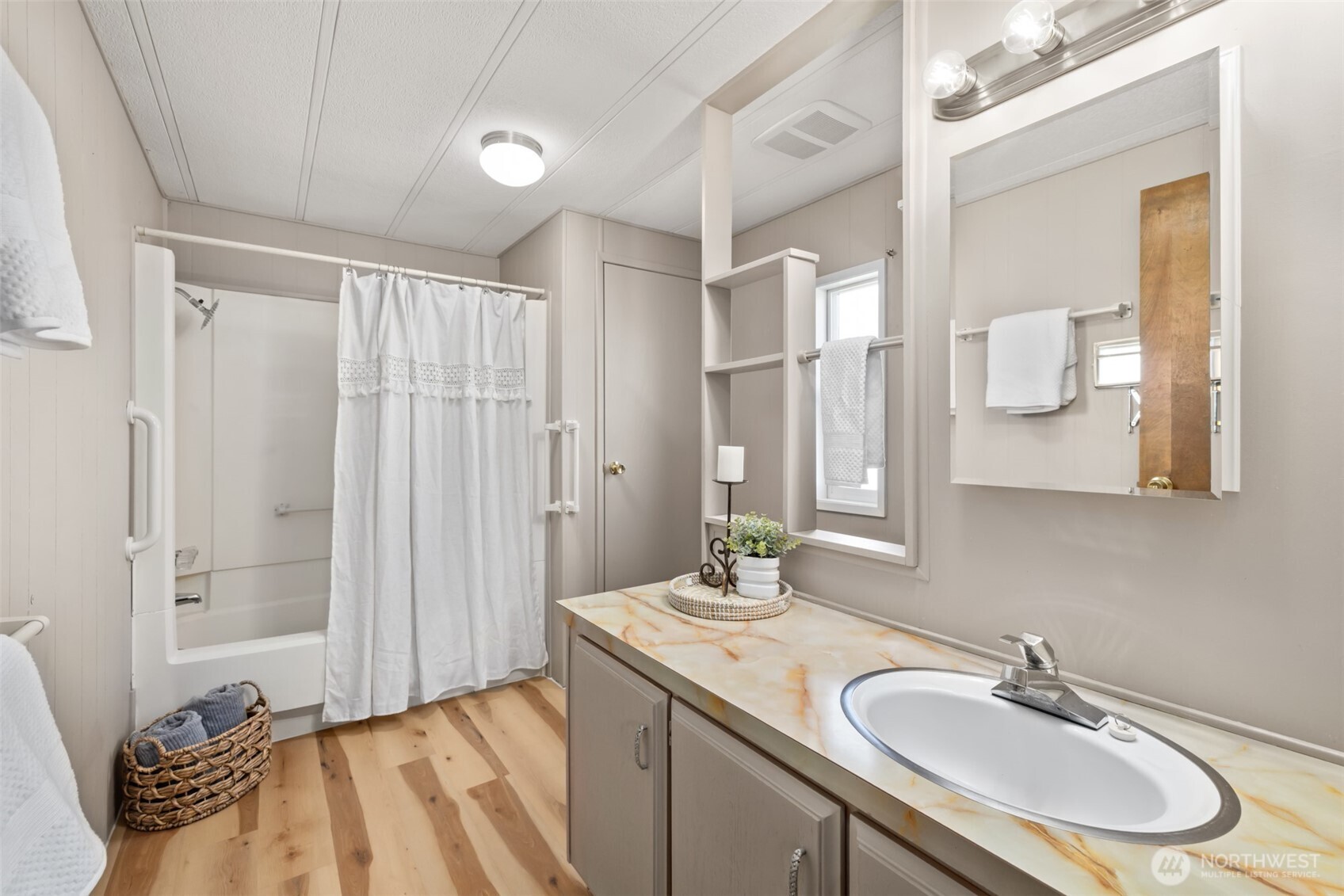 55 Juniper Mobile Estates , Sequim, WA 98382