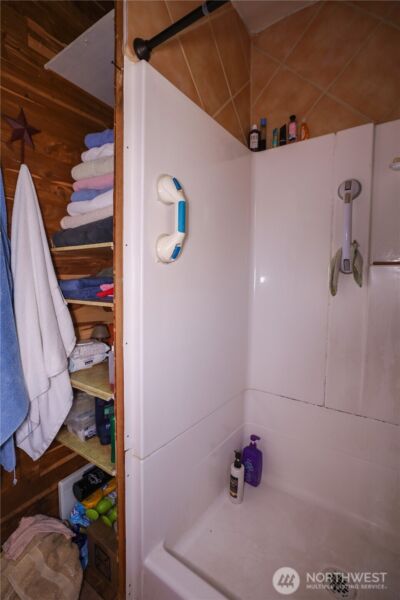 811 W Market Street , Aberdeen, WA 98520 - Photo 13