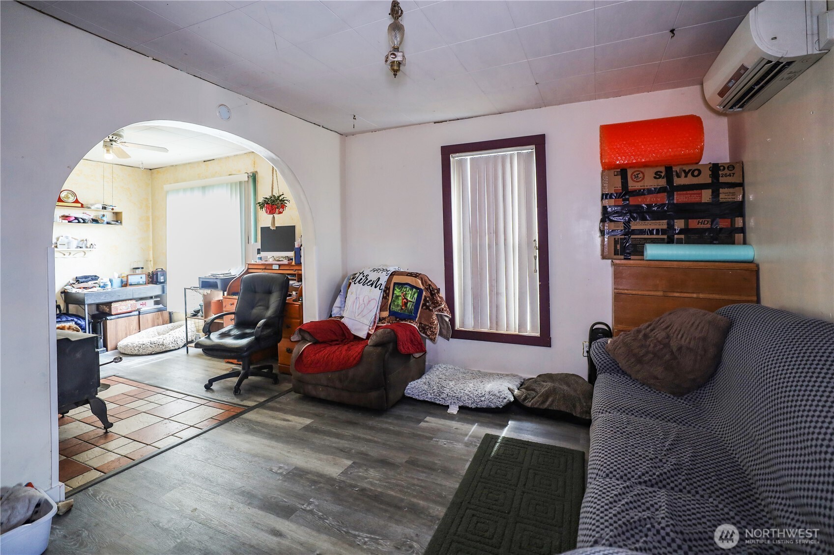 811 W Market Street , Aberdeen, WA 98520