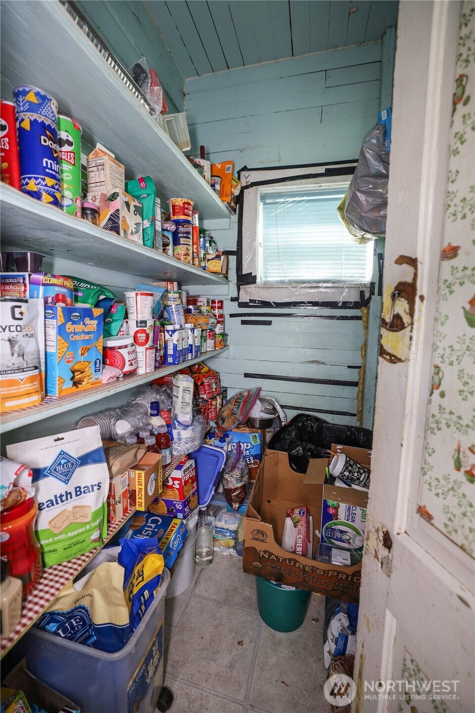 811 W Market Street , Aberdeen, WA 98520