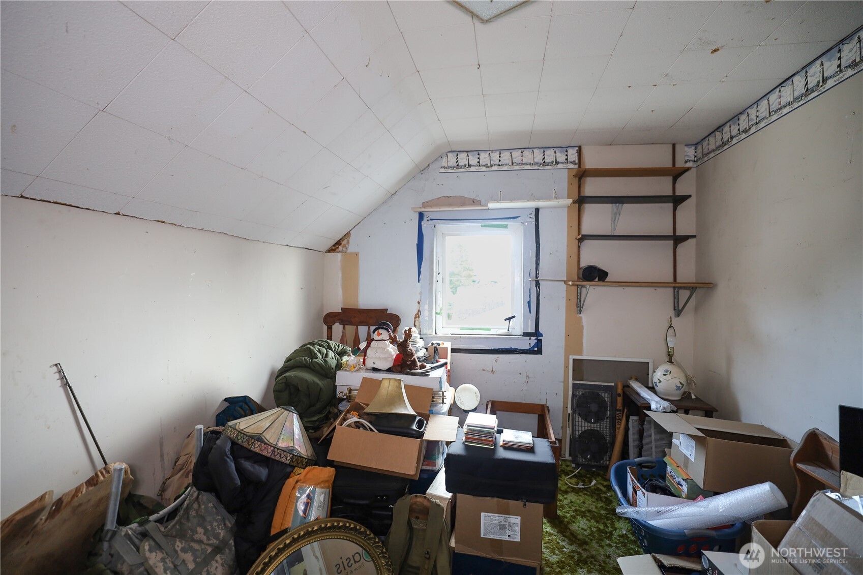 811 W Market Street , Aberdeen, WA 98520