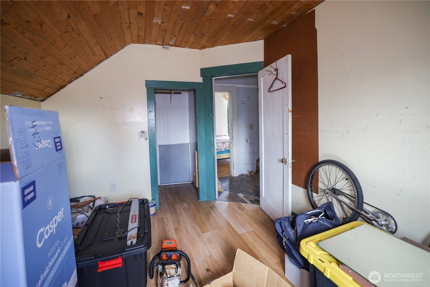 811 W Market Street , Aberdeen, WA 98520