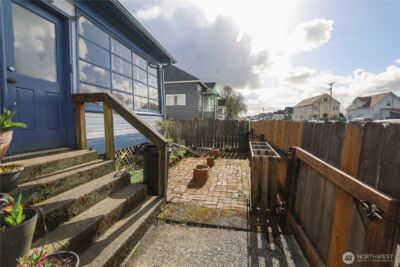 811 W Market Street , Aberdeen, WA 98520 - Photo 5