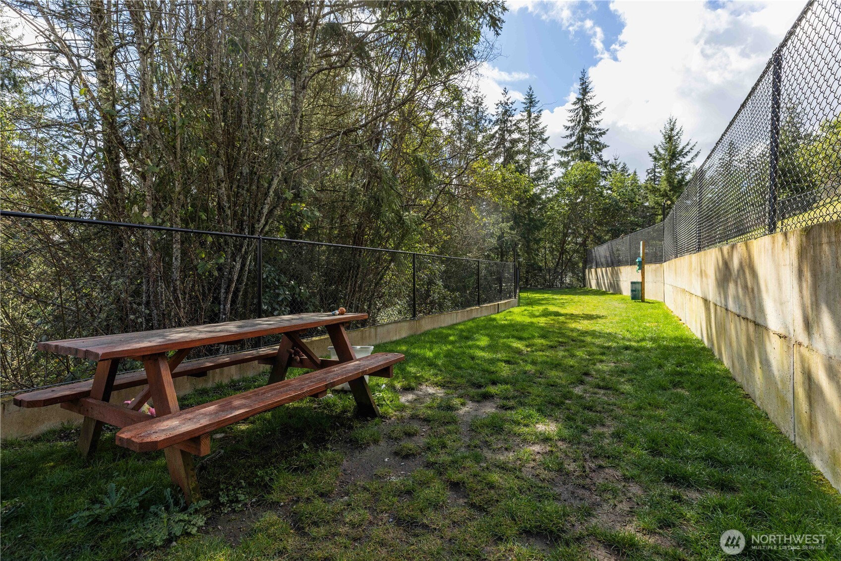 1760 W Sunn Fjord Lane #F-105, Bremerton, WA 98312