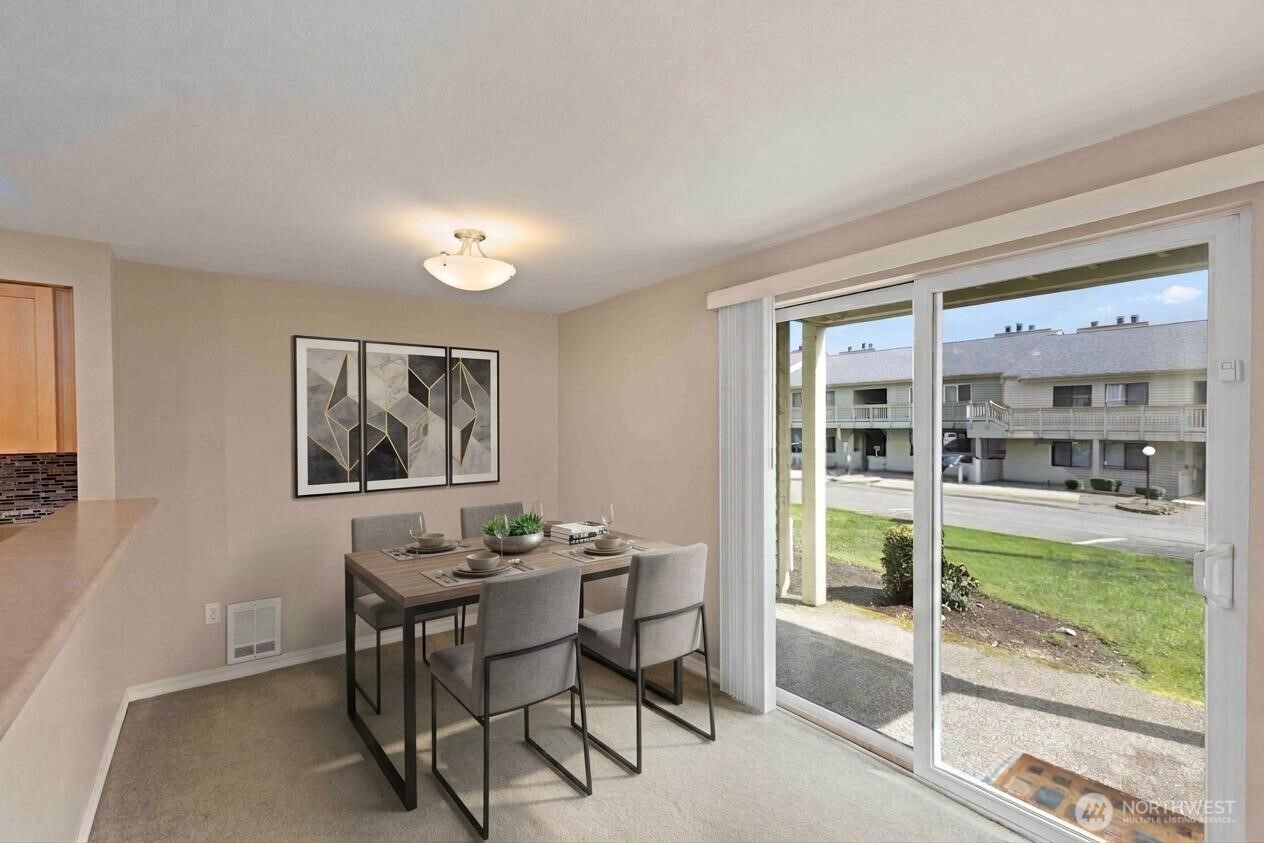 1760 W Sunn Fjord Lane #F-105, Bremerton, WA 98312