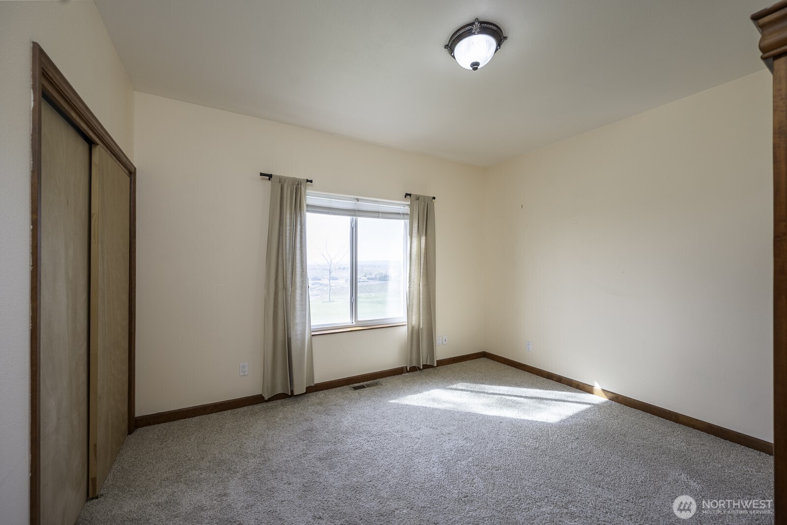 7618 Bouldercrest Road NE, Moses Lake, WA 98837