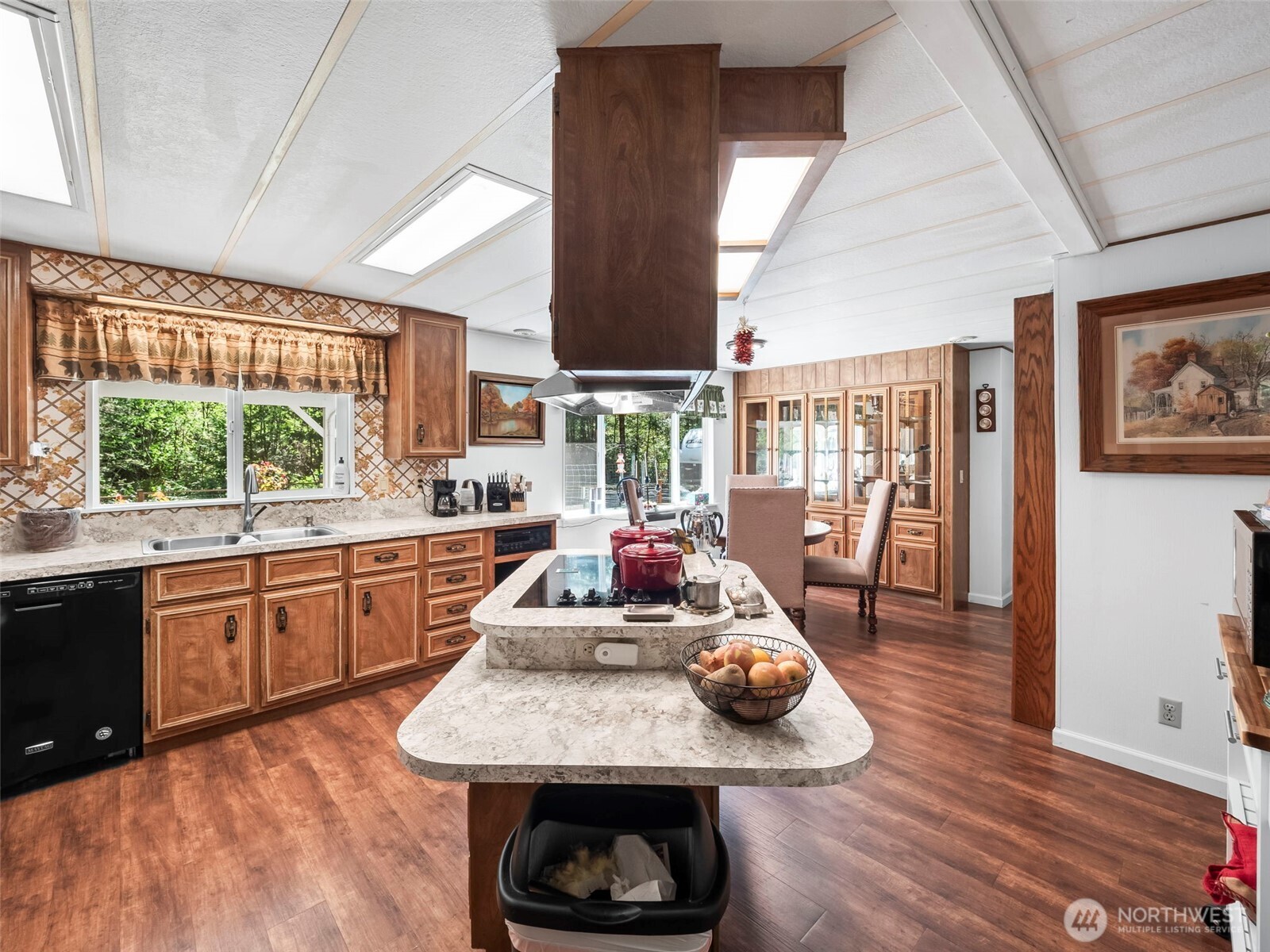 31 E Sylvan Road , Shelton, WA 98584