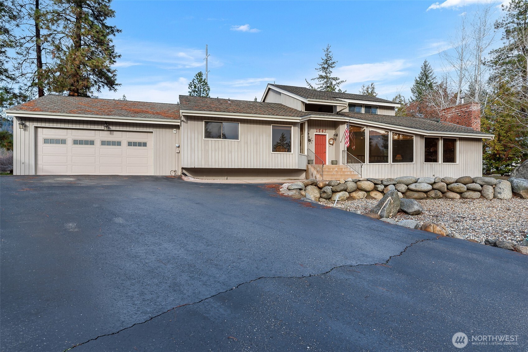 1547 Alpensee Strasse , Leavenworth, WA 98826
