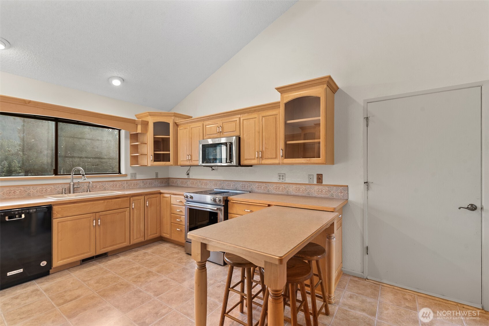 1547 Alpensee Strasse , Leavenworth, WA 98826