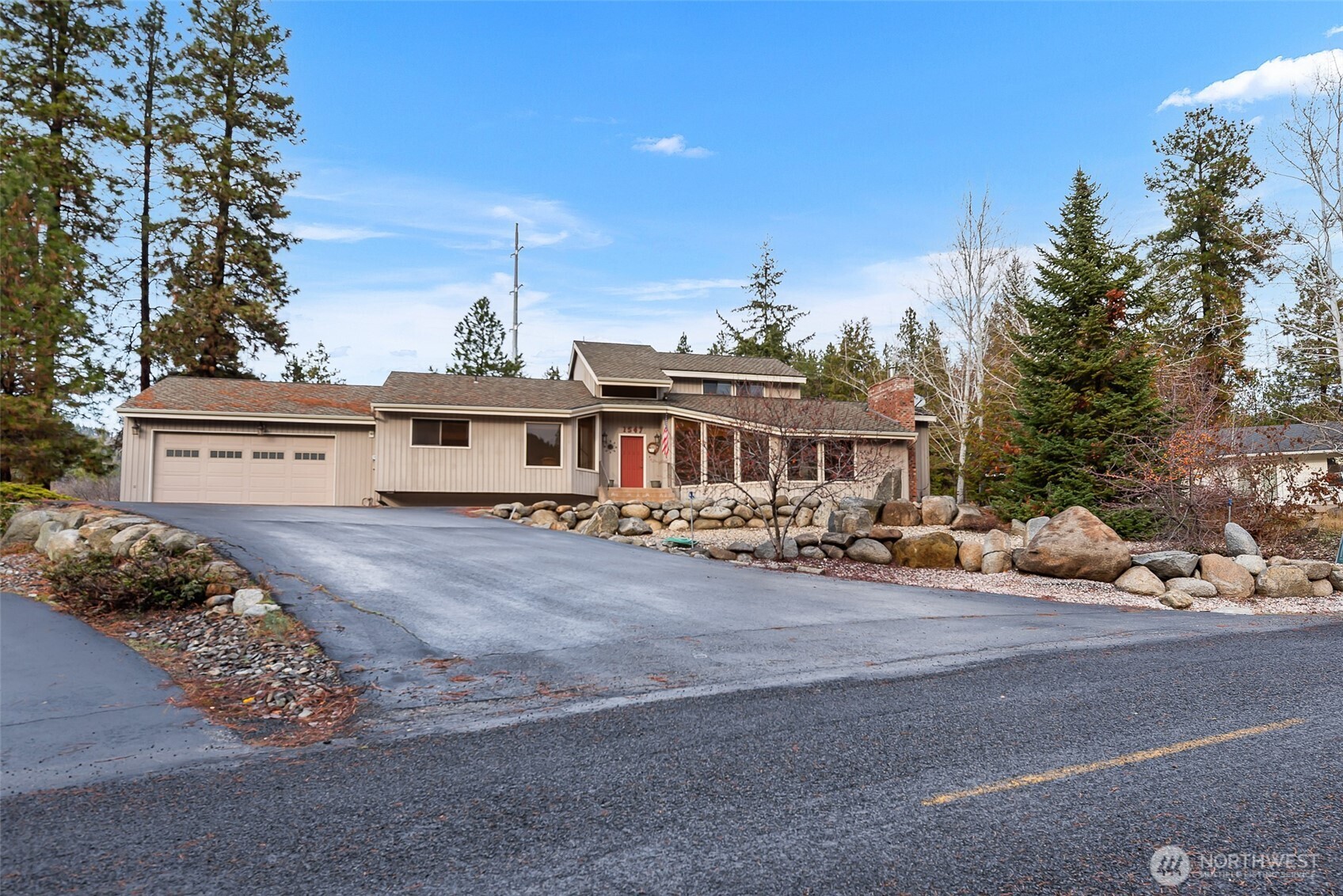 1547 Alpensee Strasse , Leavenworth, WA 98826