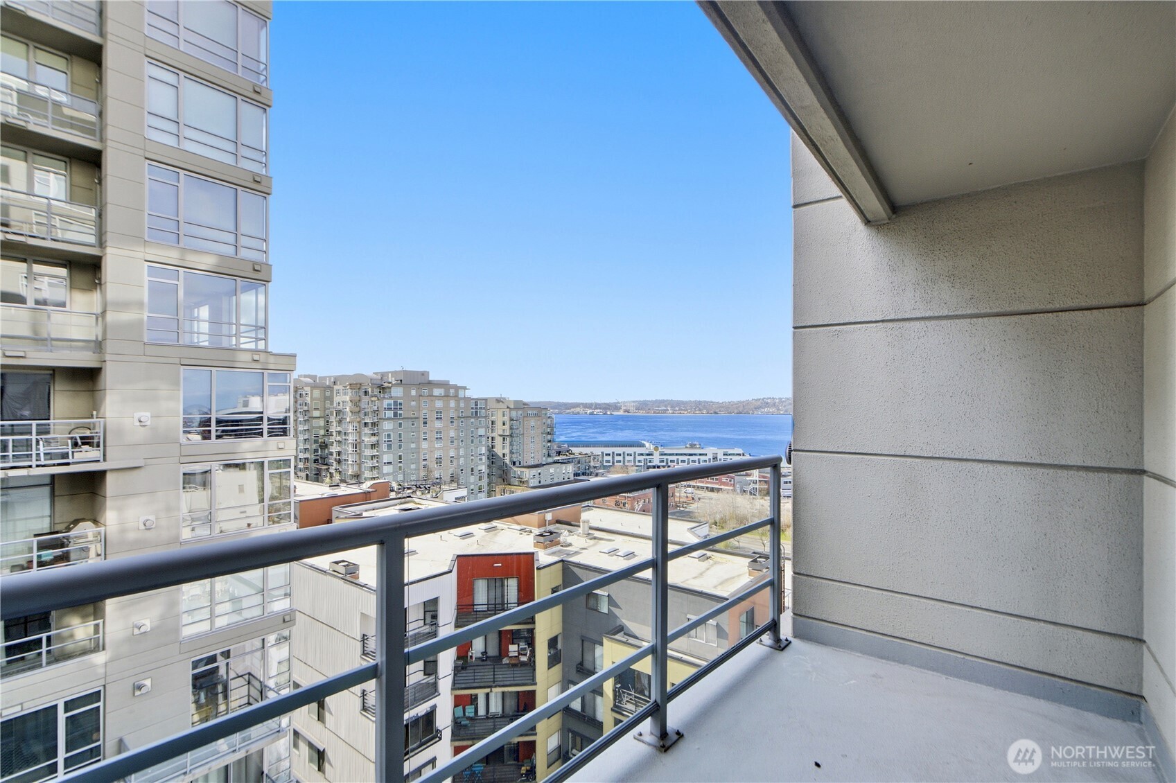 2929 1st Ave #808, Seattle, WA 98121