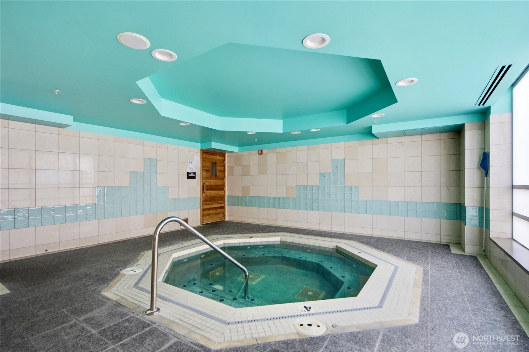 2929 1st Ave #808, Seattle, WA 98121