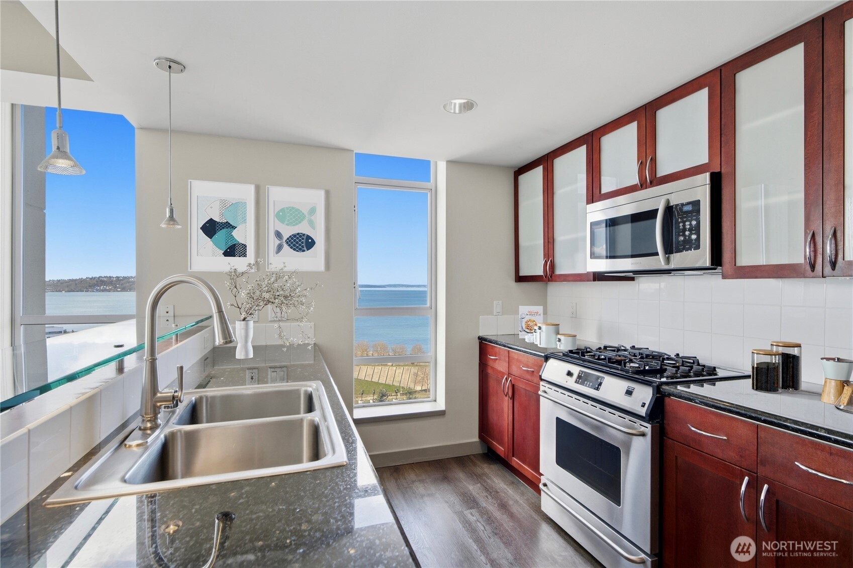 2929 1st Ave #808, Seattle, WA 98121