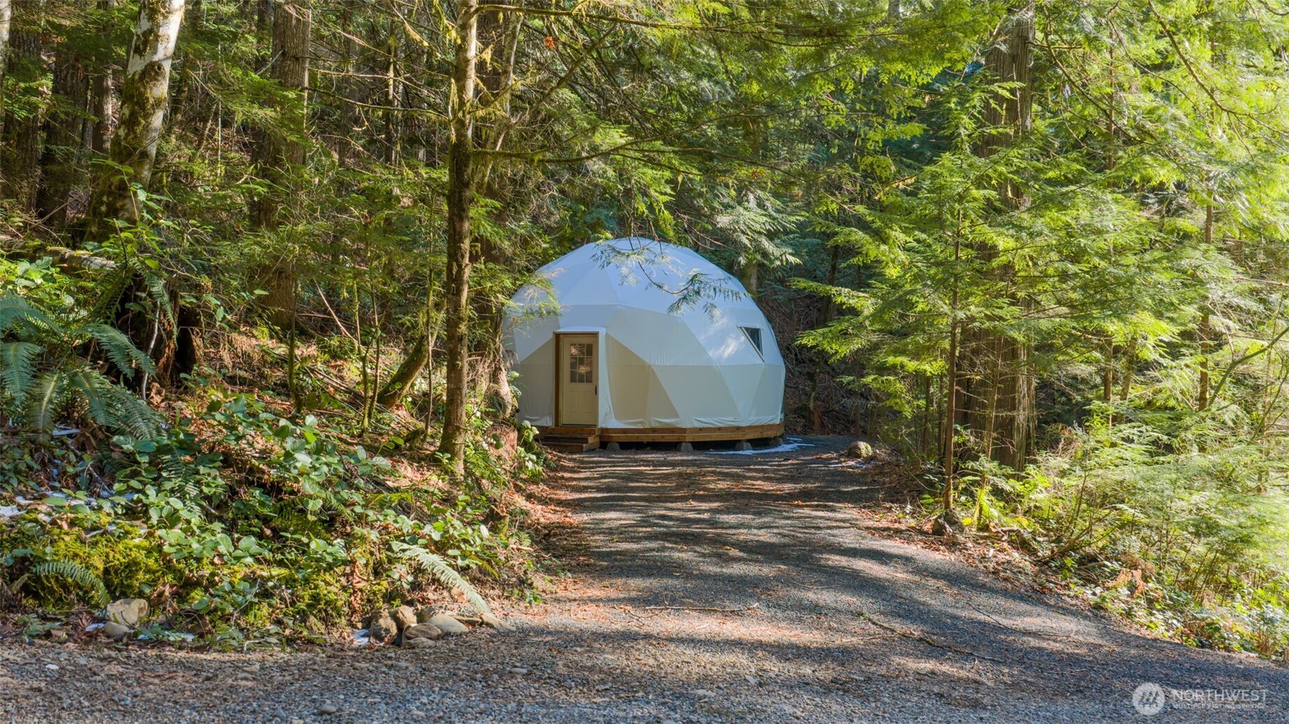 13 Dow Ridge Road , Hoodsport, WA 98548