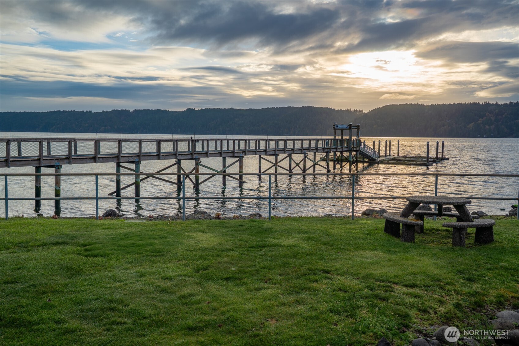 13 Dow Ridge Road , Hoodsport, WA 98548