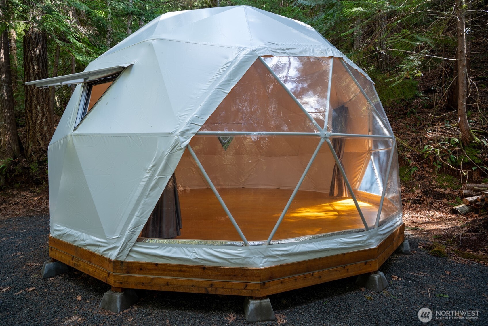 13 Dow Ridge Road , Hoodsport, WA 98548