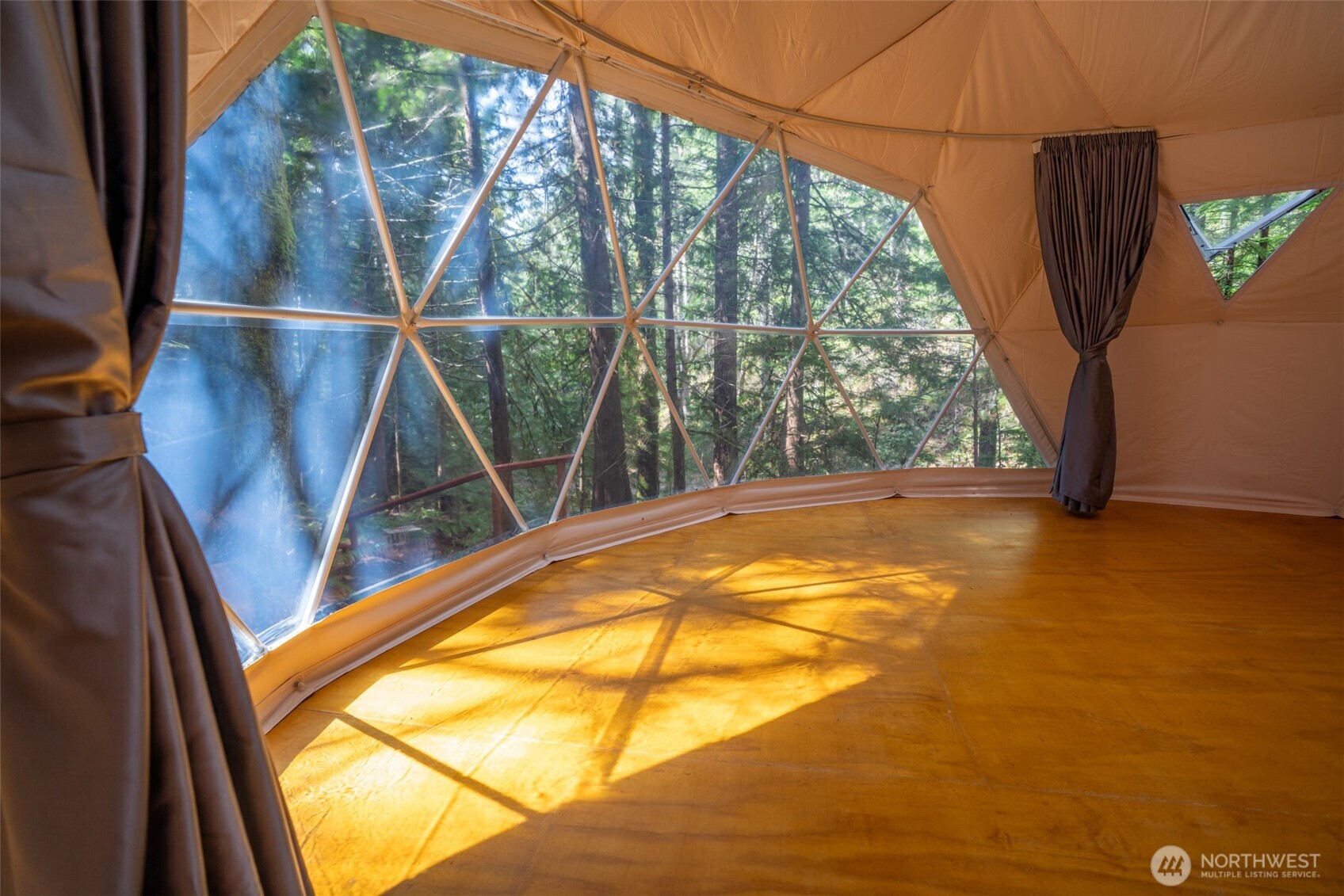 13 Dow Ridge Road , Hoodsport, WA 98548