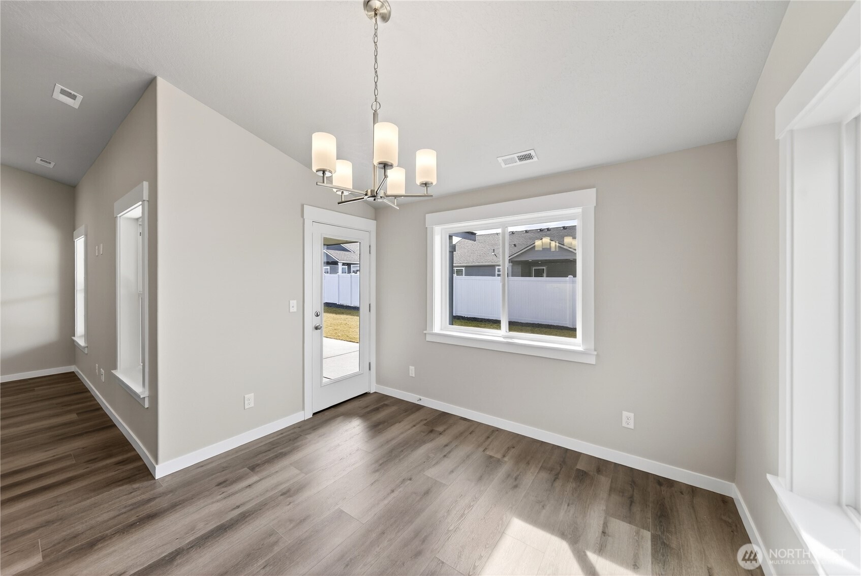 4337 W Sand Hill St , Moses Lake, WA 98837