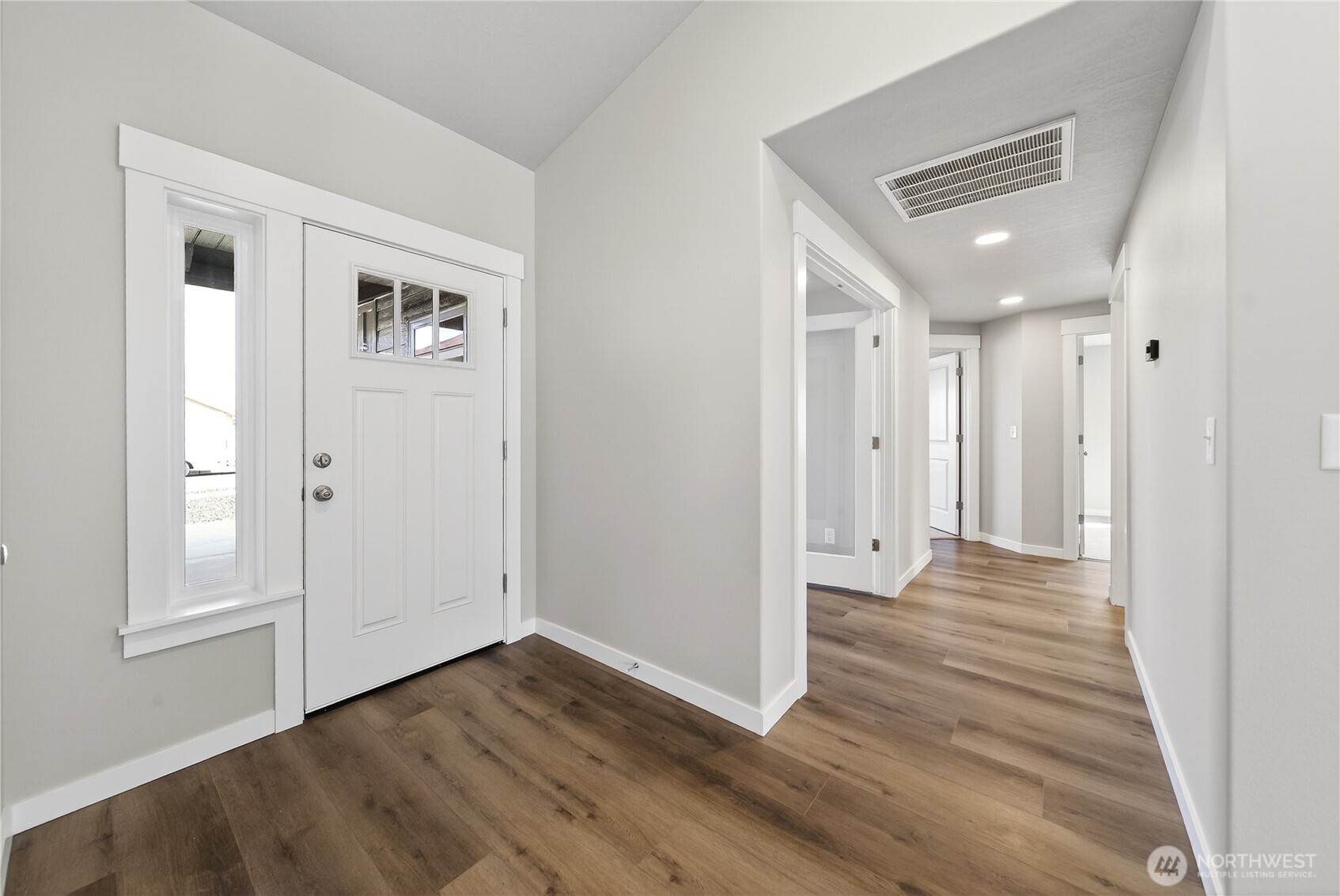 4337 W Sand Hill St , Moses Lake, WA 98837