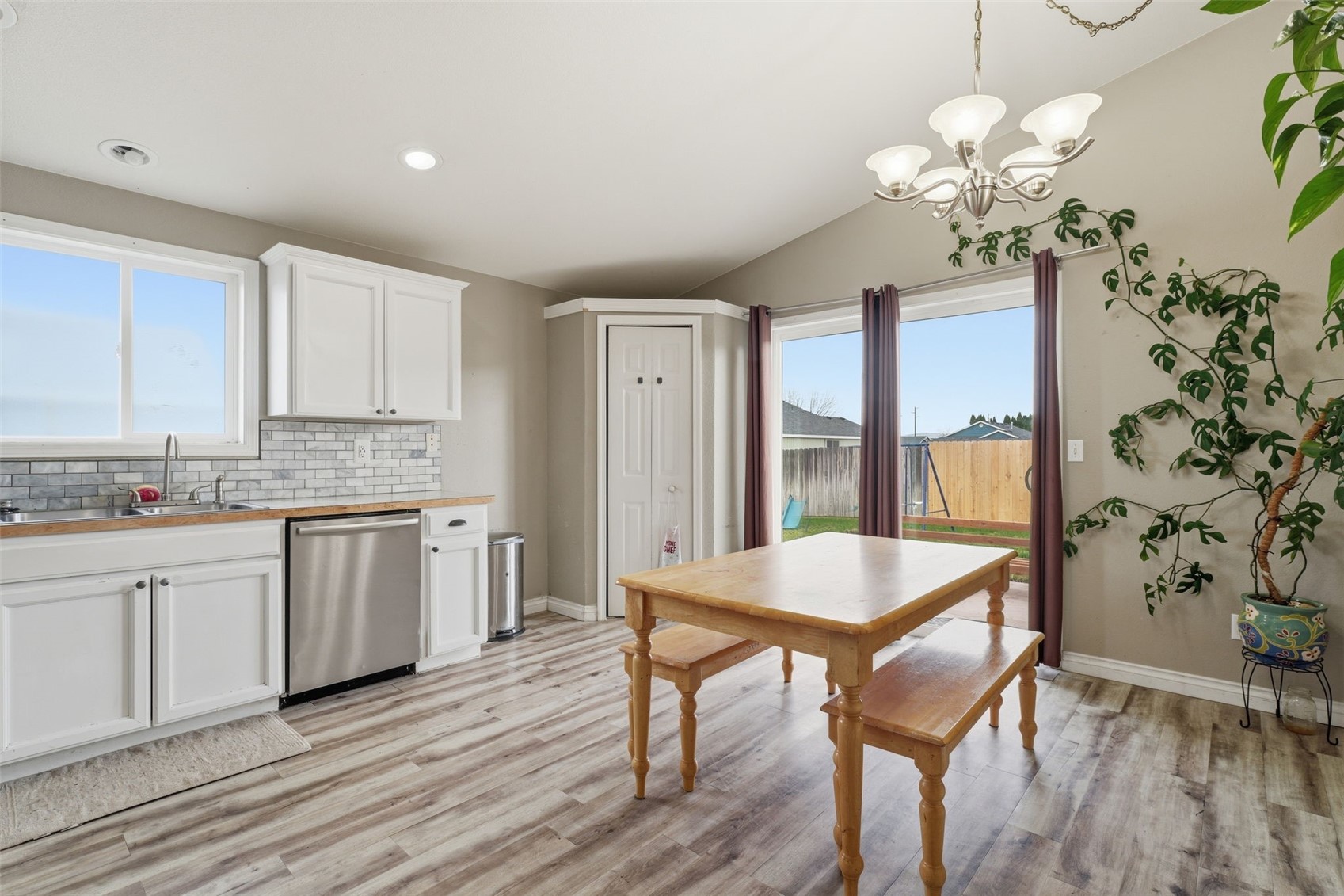 9316 Mustang Drive , Pasco, WA 99301