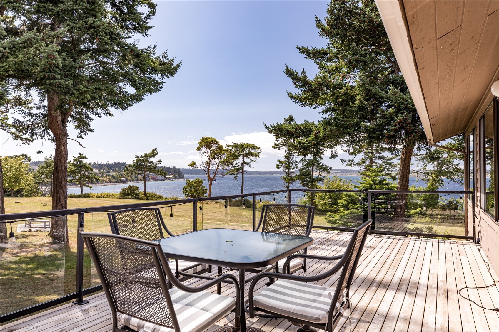 1204 Leisure Street , Coupeville, WA 98239