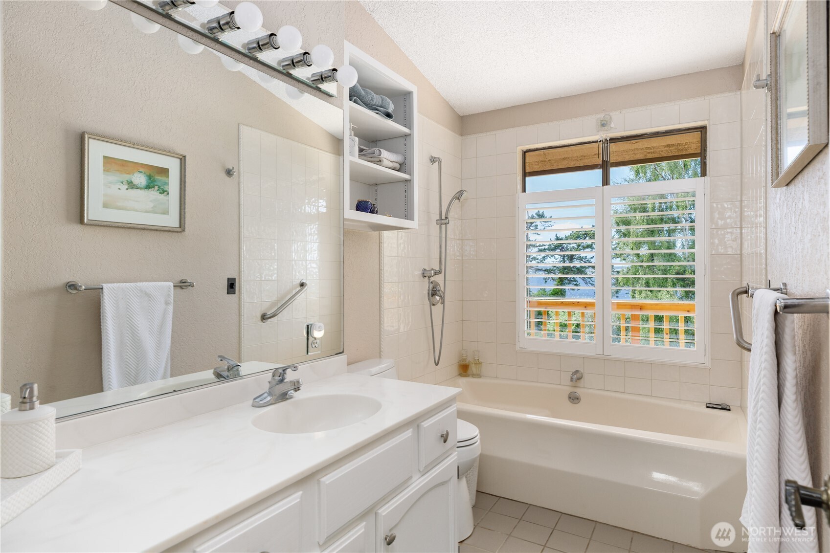 1204 Leisure Street , Coupeville, WA 98239