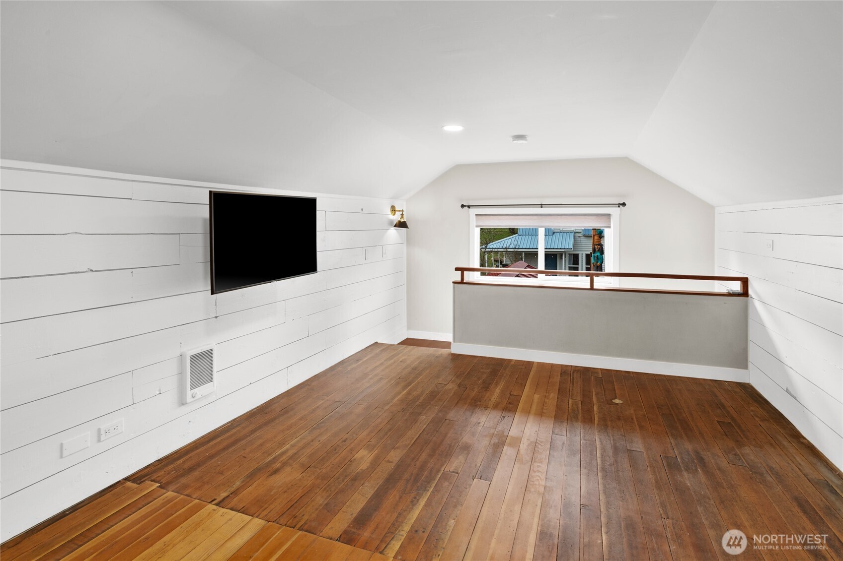 300 S 1st Street , Roslyn, WA 98941