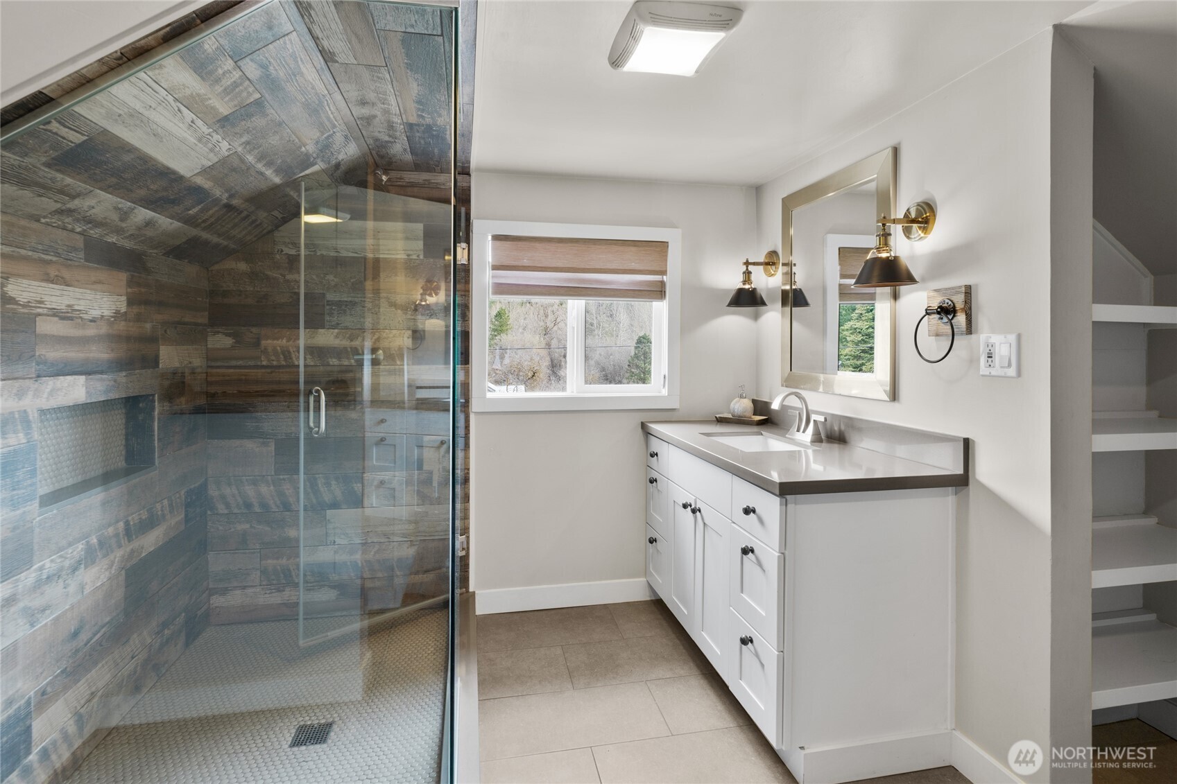 300 S 1st Street , Roslyn, WA 98941