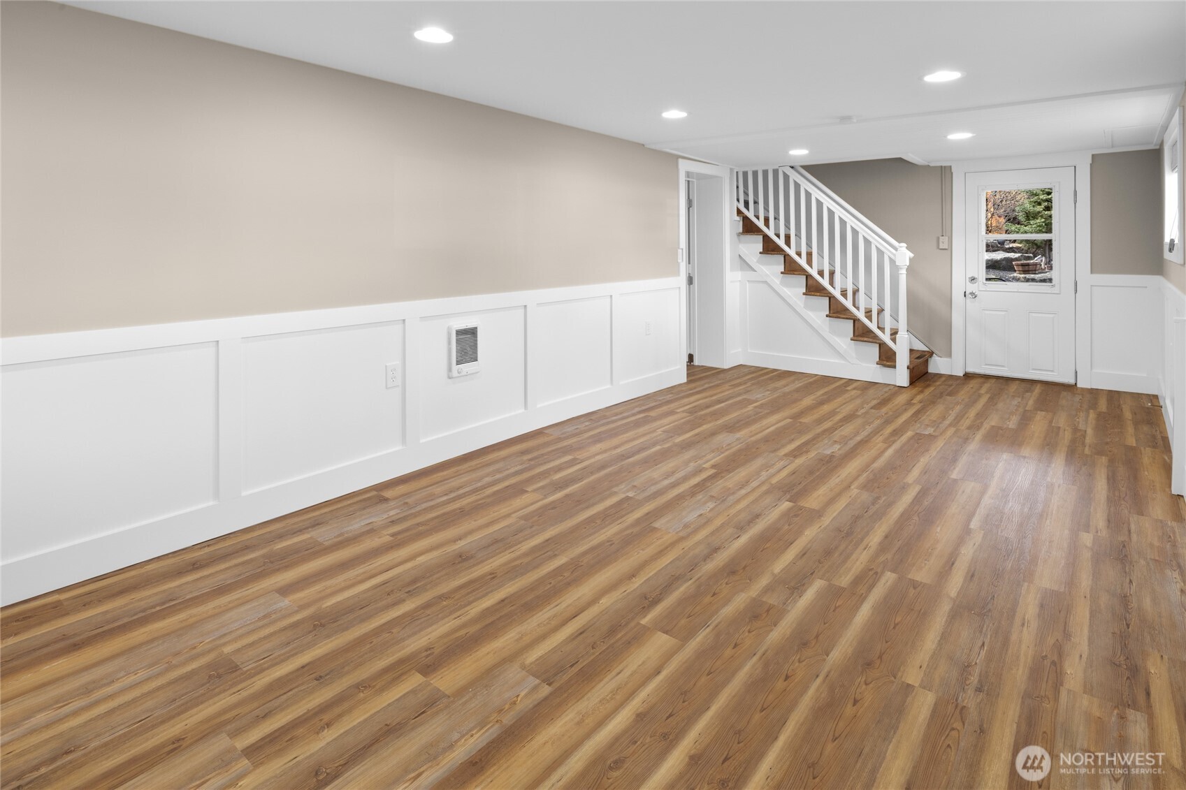 300 S 1st Street , Roslyn, WA 98941