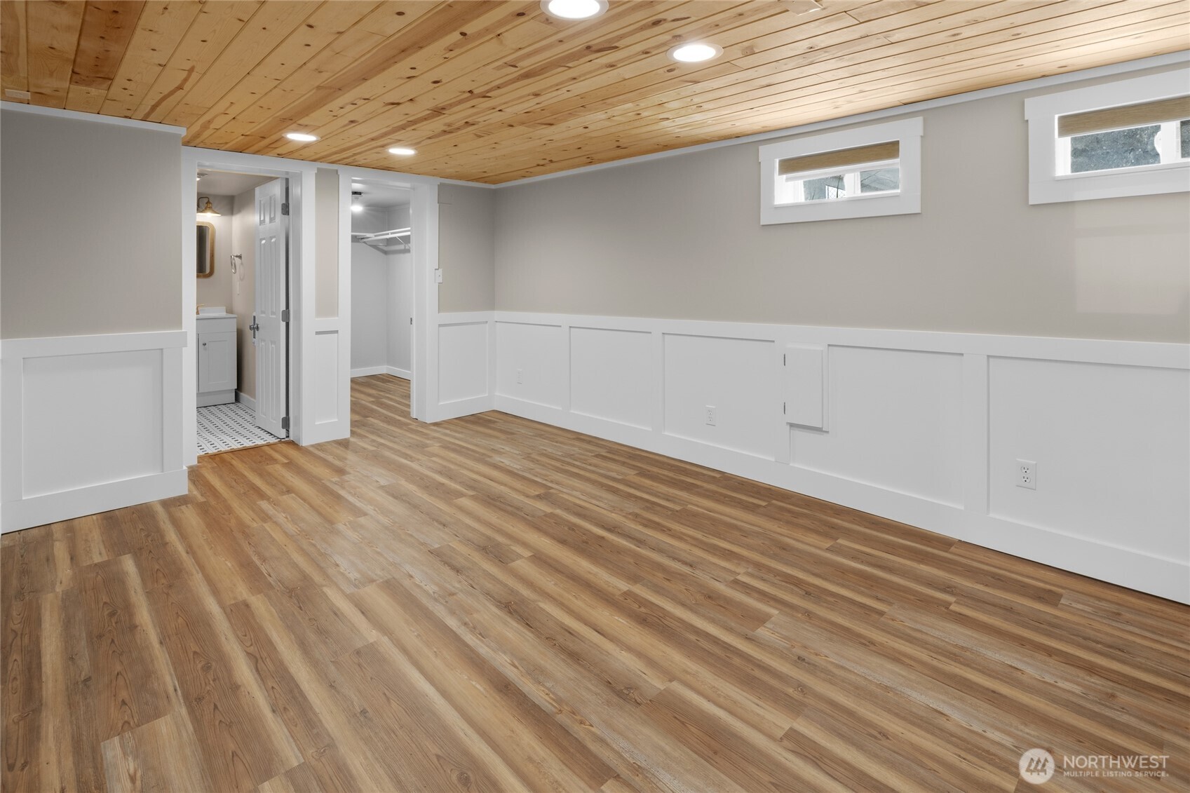 300 S 1st Street , Roslyn, WA 98941